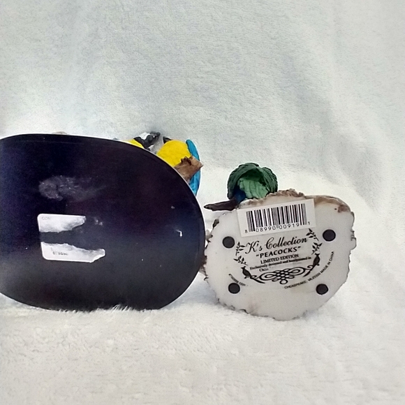 Colorful Parrot Figurine Set - Picture 8 of 8